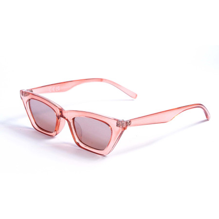 Модель Liars & Lovers asos-pink